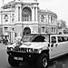 Un hummer limousine, la grande classe pour les mariages odessites...