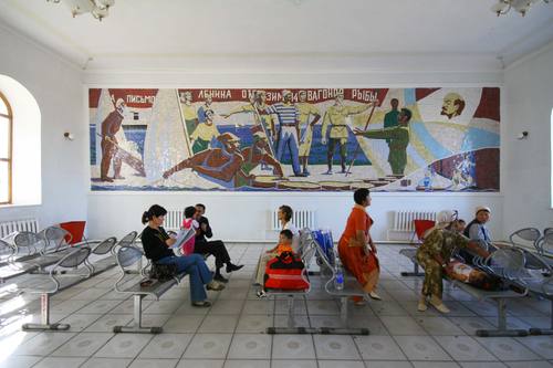Salle d'attente, gare d'Aralsk