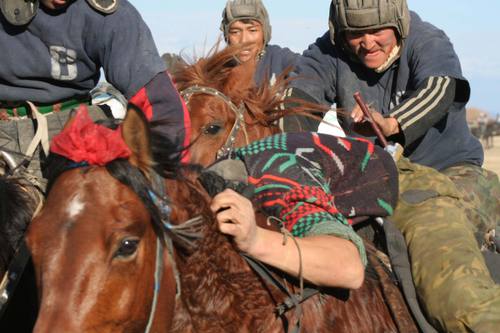 Les centaures kirghizes